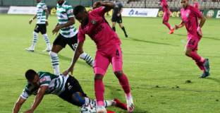 Лудогорец громи на Тича