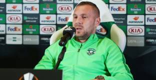 Моци слага край на футболната си кариера