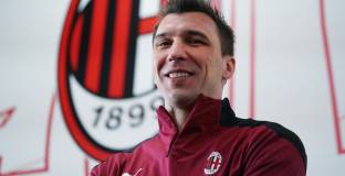 Манджукич пропуска мача с Милан