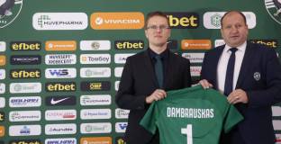 Лудогорец представи новия си треньор, а той обяви: Познавам добре ЦСКА (видео)