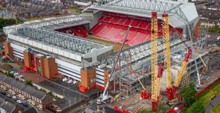 Ливърпул търси подобрение с Борнемут