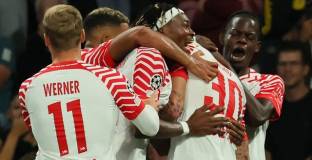 Лайпциг надви Йънг Бойс на гости (видео)