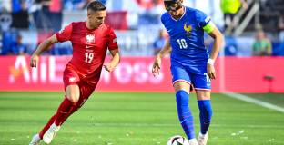 Полша напуска Европейското след равен с Франция