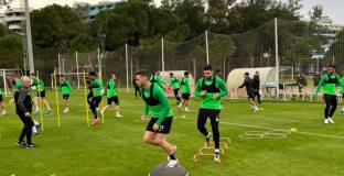 Лудогорец се готви с по две тренировки в Турция