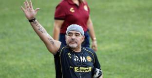 Марадона: В Аржентина са лицемери