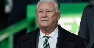 Президентът на Селтик напуснал заради феновете 