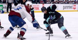 Каролина преодоля Айлъндърс, Колорадо и Флорида изравниха