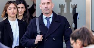 Рубиалес се отърва с глоба