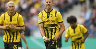 Дортмунд започна сезона в Бундеслигата с победа