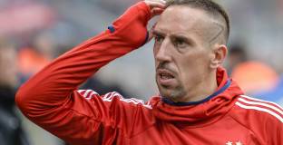 Байерн излетя за Острова без Рибери и Боатенг