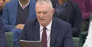 Президентът на ФА: Възможно е сезонът да не бъде доигран