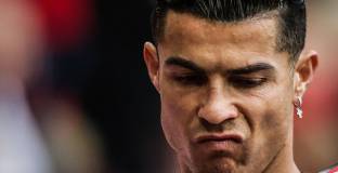 Евра: Тен Хаг не бива да отговаря на въпроси за Роналдо 