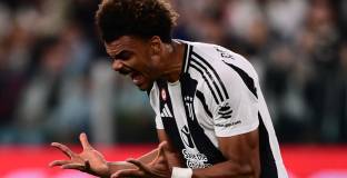 Ювентус - Лече 2:1 