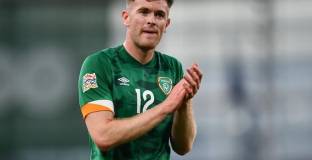  Уулвс подписа с Колинс 