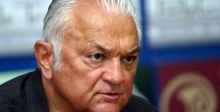 Сашо Диков носи акциите на Левски, не знае дали Бойко Борисов ще ги вземе