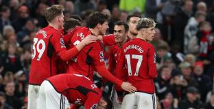 Ман Юнайтед с минимума над Лутън (видео)