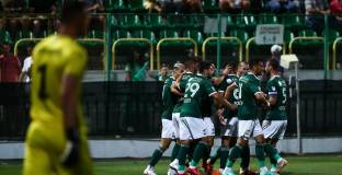 Пирин зарадва феновете си с първа победа (видео)