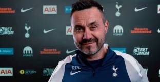 Де Дзерби е търсил контакт с Манчестър Юнайтед преди да поеме Тотнъм