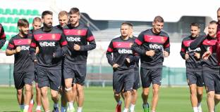 В Испания се подиграват на Митко Илиев: Той опита да имитира Брунo Фeрнaндeш