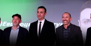 Бербатов на протеста: И феновете на Левски да бяха тук, пак щях да дойда