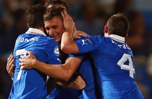 Италия се класира за полуфиналите на младежкото Евро