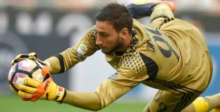 Донарума: Не обръщам внимание на слуховете 