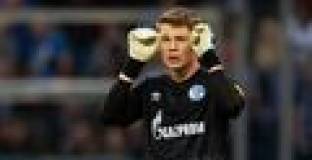 Фенове на Шалке 04 заплашвали  родителите на Нюбел