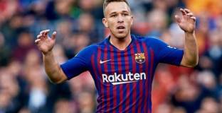 Източник: Артур подписа с Ювентус