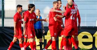 Царско село засега удържа фронта (видео)