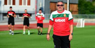 Слух: Ясен Петров сред обсъжданите имена за нов треньор на Ботев Пловдив