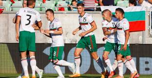 България копае дъното след провал срещу Гибралтар