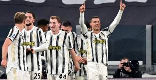 Два гола на Роналдо носят успеха за Юве над Каляри (видео)