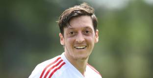 Президентът на Фенербахче: Йозил трябва да се съсредоточи върху футбола 