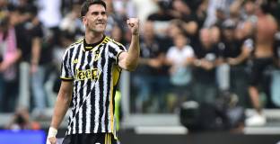 Юве удари Сити в Италия