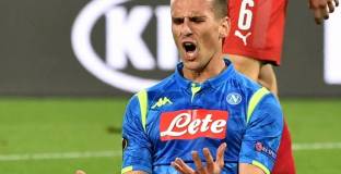 Наполи няма да изпълни исканията на Милик