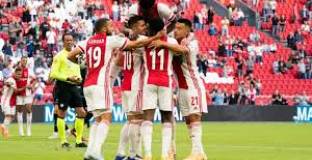 Аякс - Валвайк 3:0 