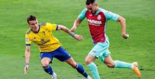 Кадис - Виляреал 0:0 