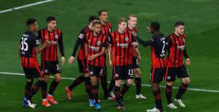 Айнтрахт - Аугсбург 2:0 