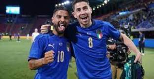 Италия - Чехия 4:0 