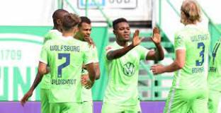 Гройтер Фюрт - Волфсбург 0:2 