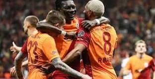 Галатасарай - Фатих Карагюмрюк 2:0 