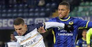 Верона - Лече 2:2 