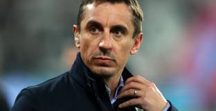 Невил: Не ми харесва, но трябва да поздравя Ливърпул