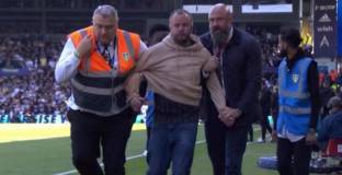 Фен на Лийдс получи доживотна забрана 