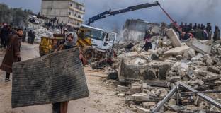 Рома и Галатасарай ще проведат мач в помощ на пострадалите 