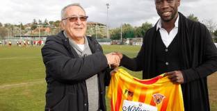 Беневенто обмислял да привлече трима бивши играчи на Арсенал 