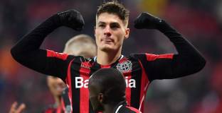 Леверкузен размаза последния в класирането, Шик блесна с 4 гола