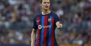 Де Йонг: Несправедливо е да играем в Маями