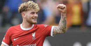 Елиът пристъпи към тренировки 