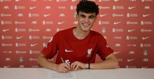 И Барса отправи оферта за Байчетич